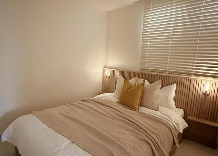 Peaceful 3br Near Miasageroi Stn 아파트